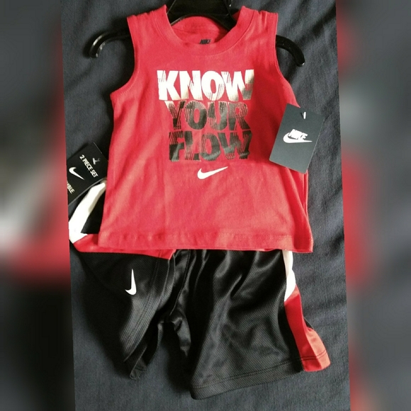 NWT NIKE 12M Baby Outfit, 18M Sleeveless t-shirt & shorts, 24M toddler set - Picture 3 of 7